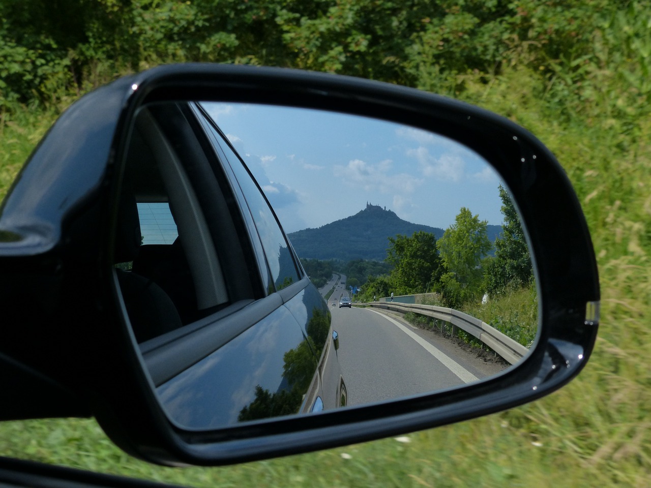 Sie möchten ein Fahrzeug in die Schweiz importieren? So funktioniert's!